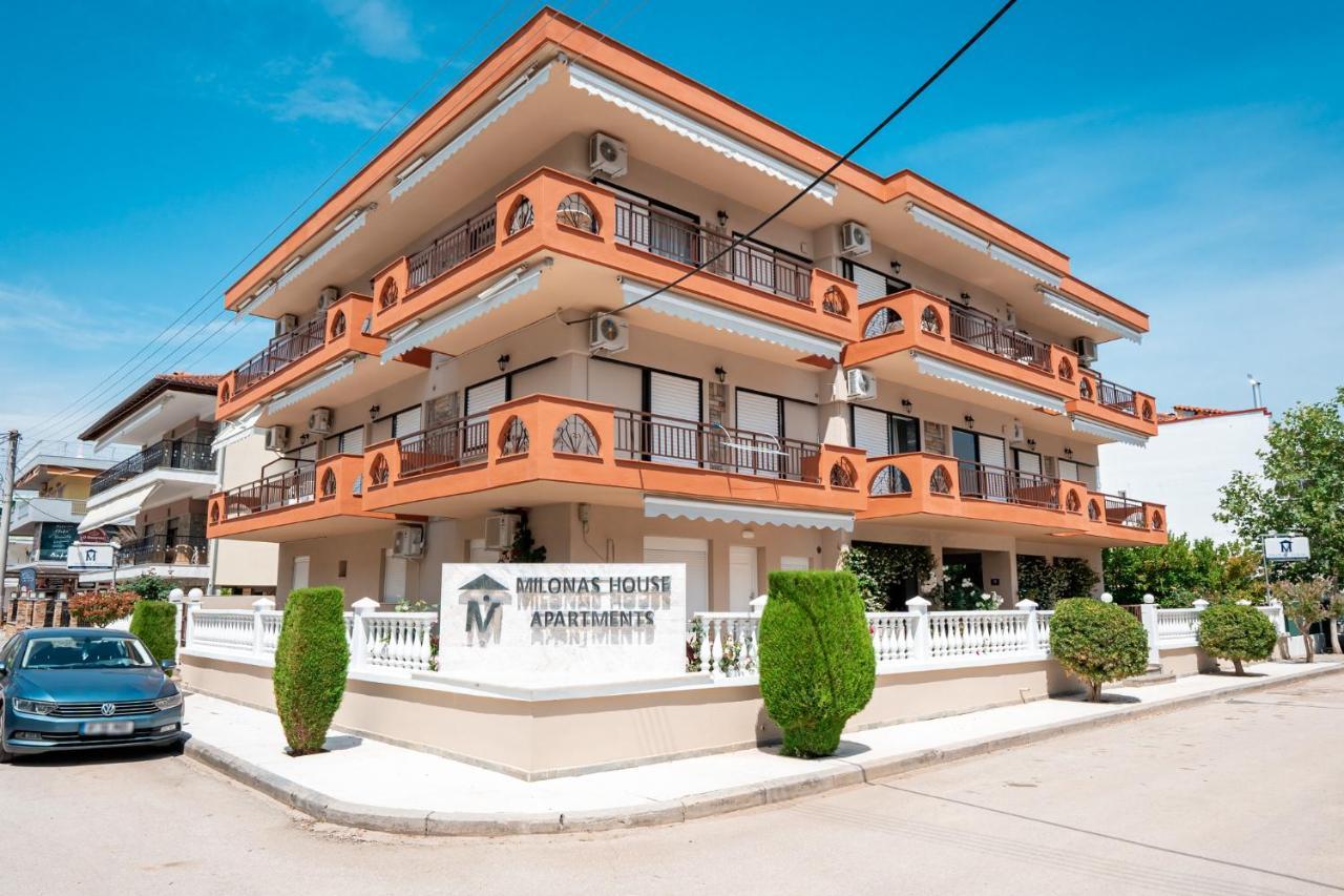 Milonas House Apartments Paralia Dionysiou Ngoại thất bức ảnh
