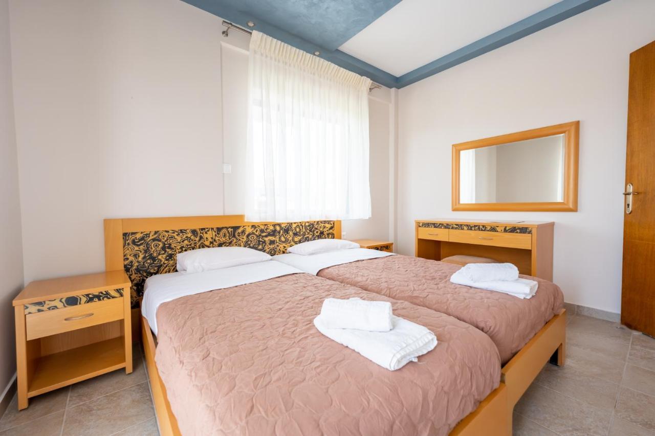 Milonas House Apartments Paralia Dionysiou Ngoại thất bức ảnh