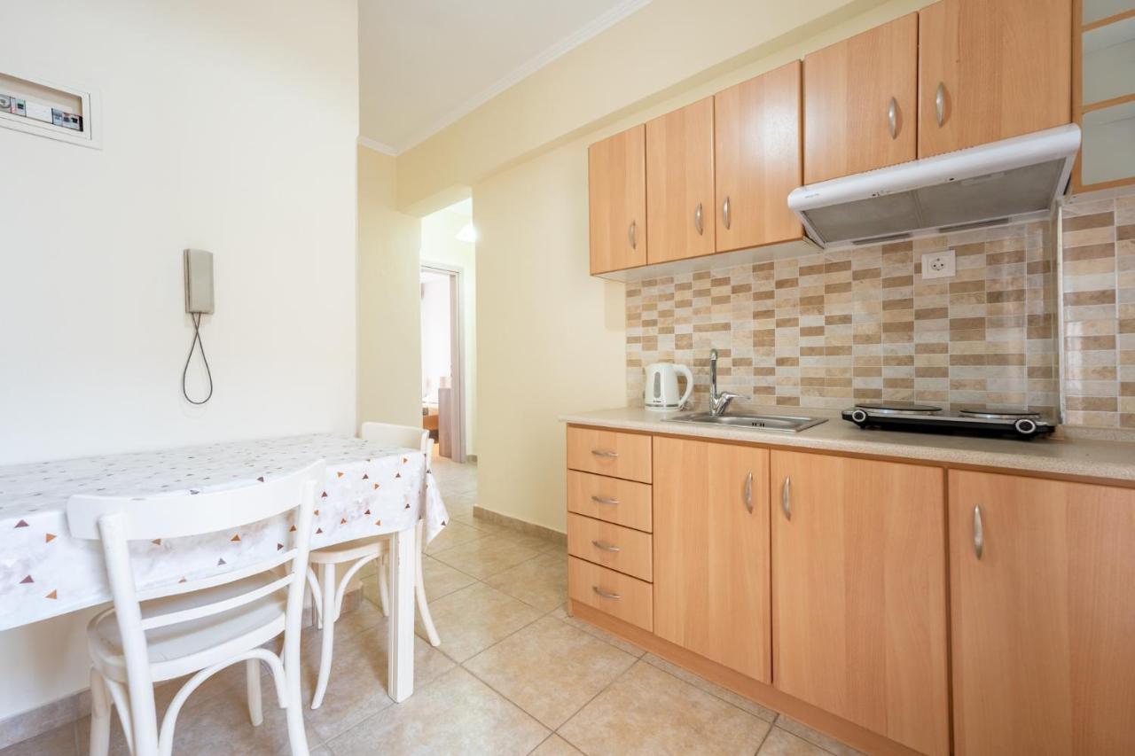 Milonas House Apartments Paralia Dionysiou Ngoại thất bức ảnh