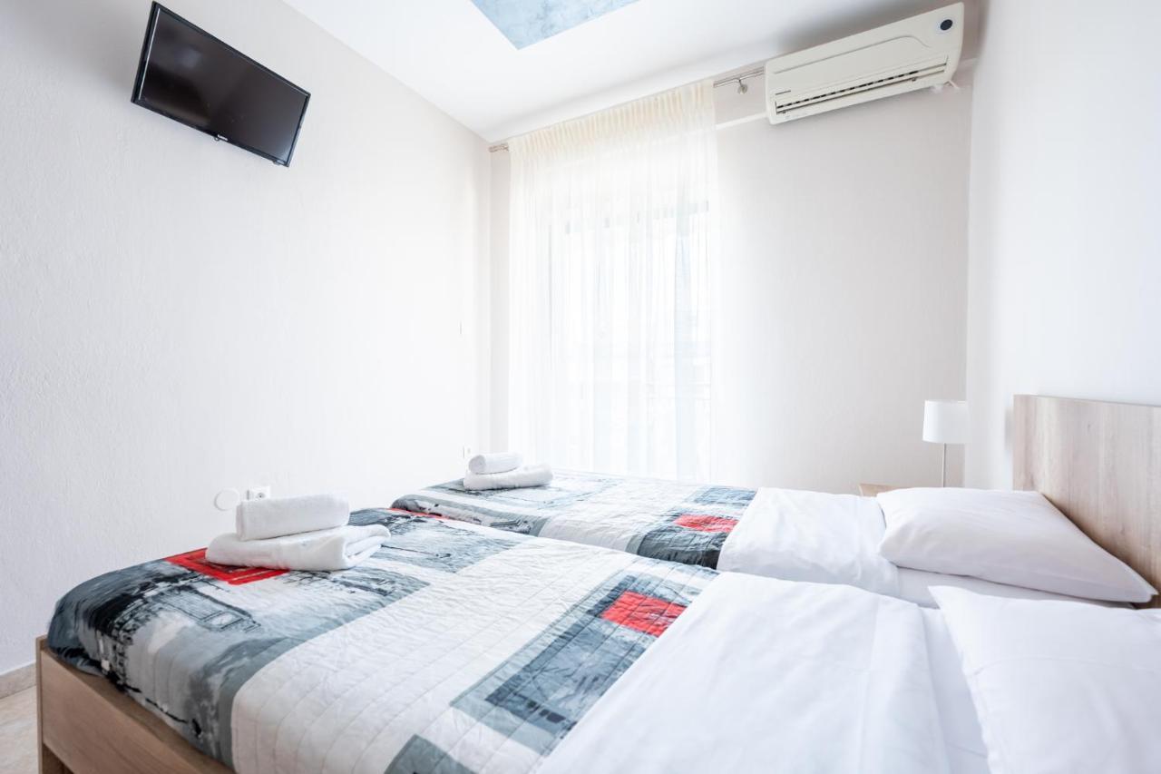 Milonas House Apartments Paralia Dionysiou Ngoại thất bức ảnh