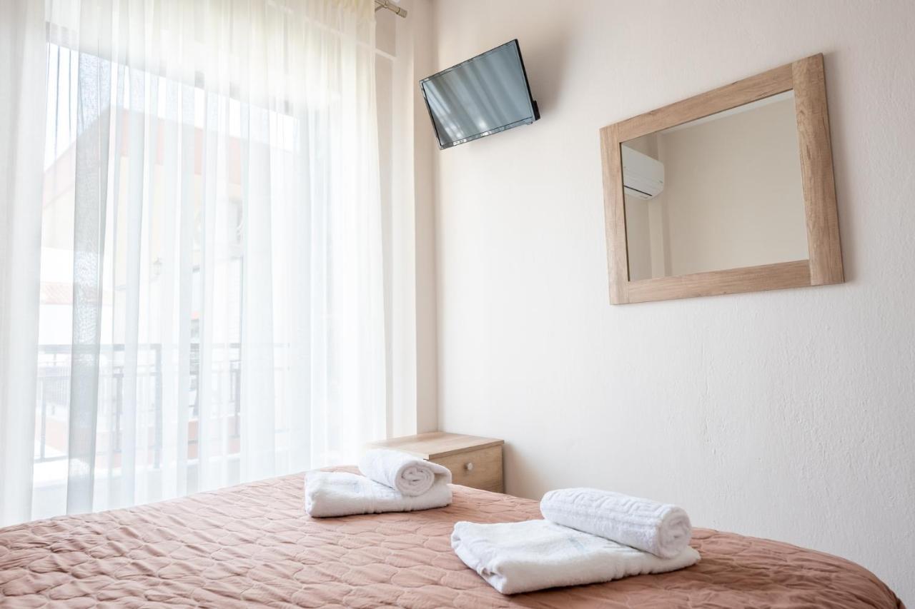 Milonas House Apartments Paralia Dionysiou Ngoại thất bức ảnh