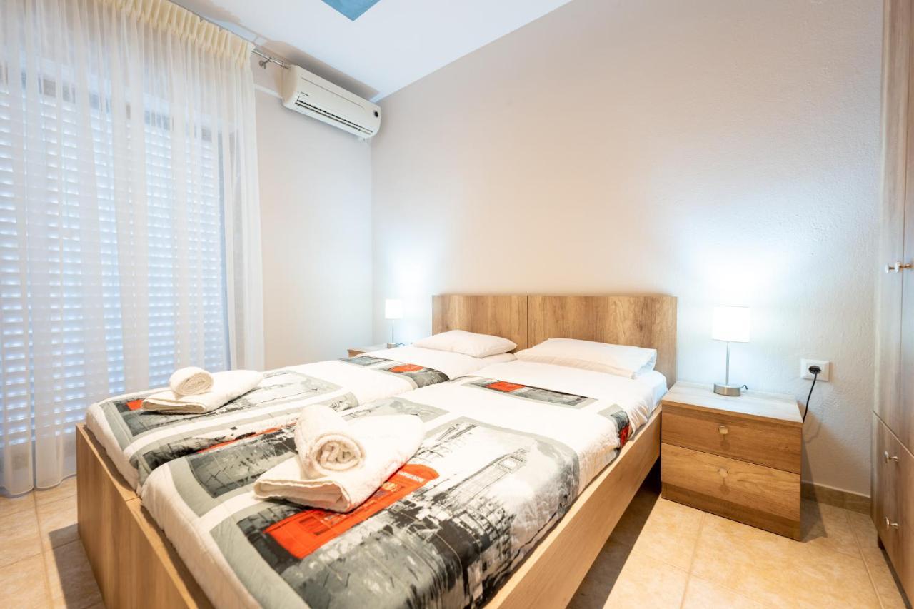 Milonas House Apartments Paralia Dionysiou Ngoại thất bức ảnh