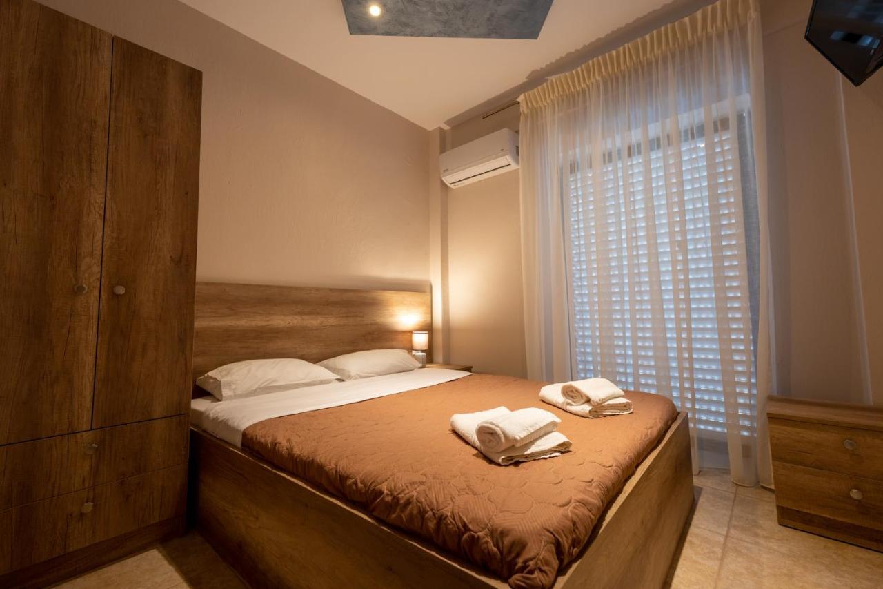 Milonas House Apartments Paralia Dionysiou Ngoại thất bức ảnh