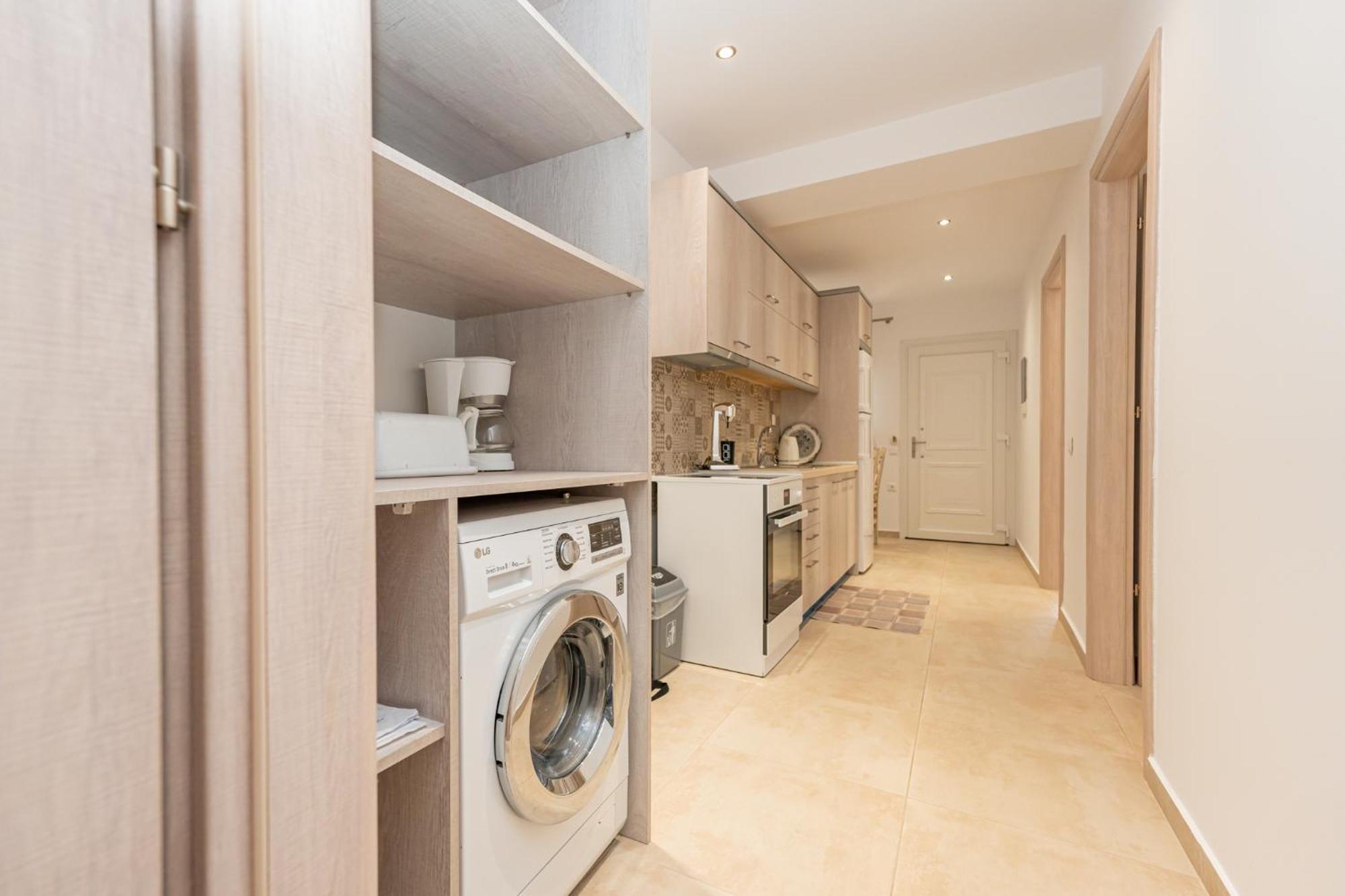 Milonas House Apartments Paralia Dionysiou Ngoại thất bức ảnh