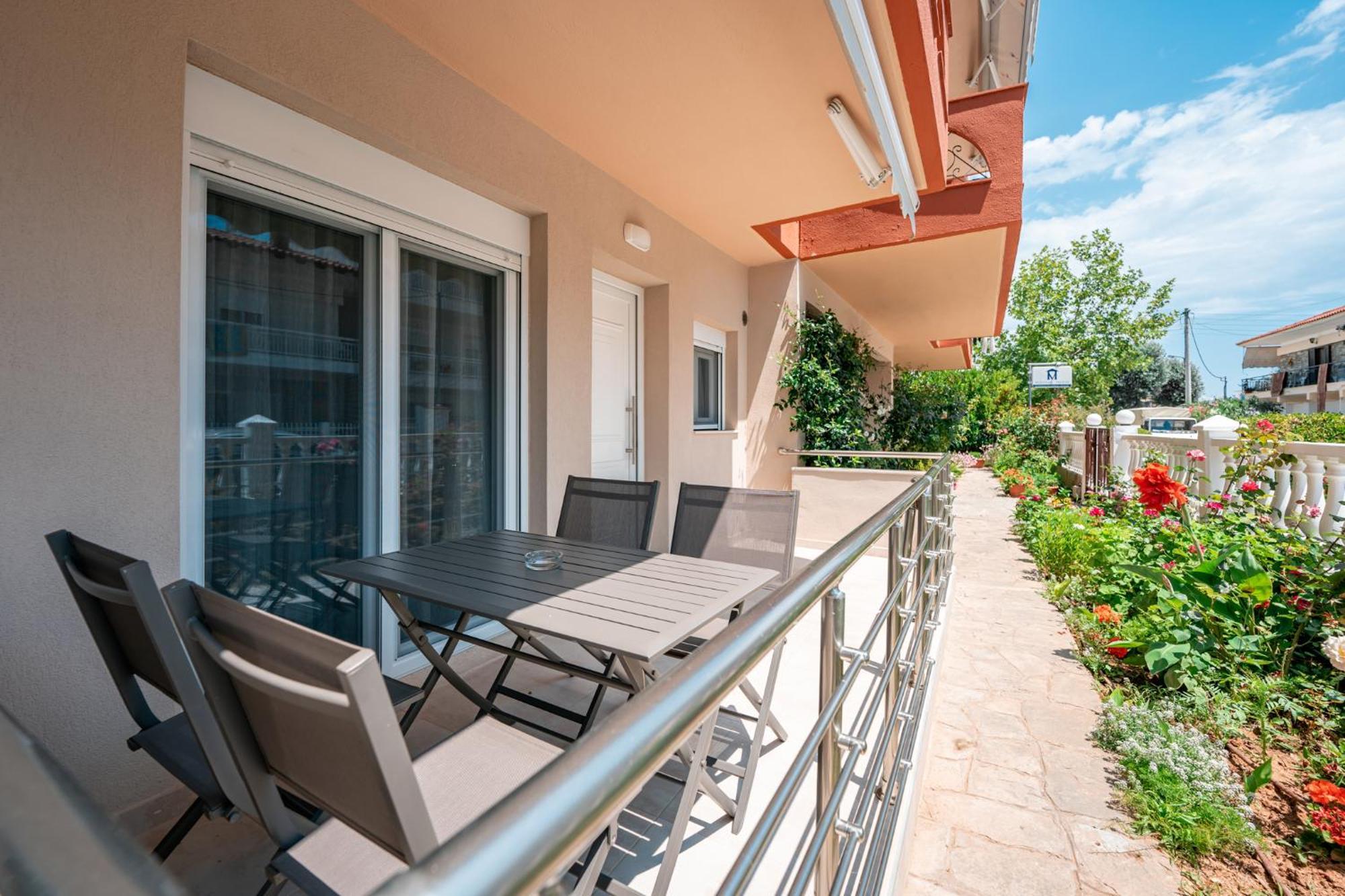 Milonas House Apartments Paralia Dionysiou Ngoại thất bức ảnh