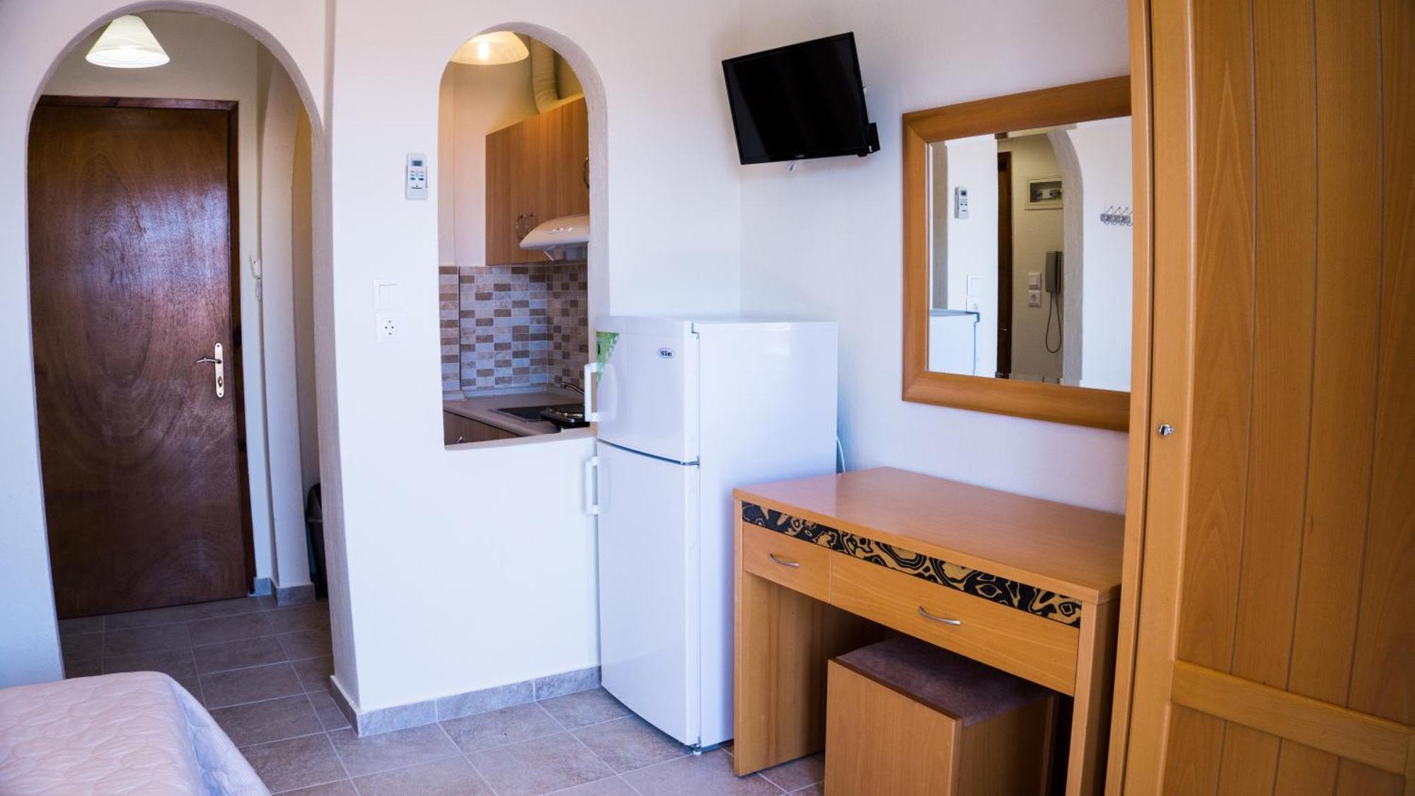 Milonas House Apartments Paralia Dionysiou Ngoại thất bức ảnh