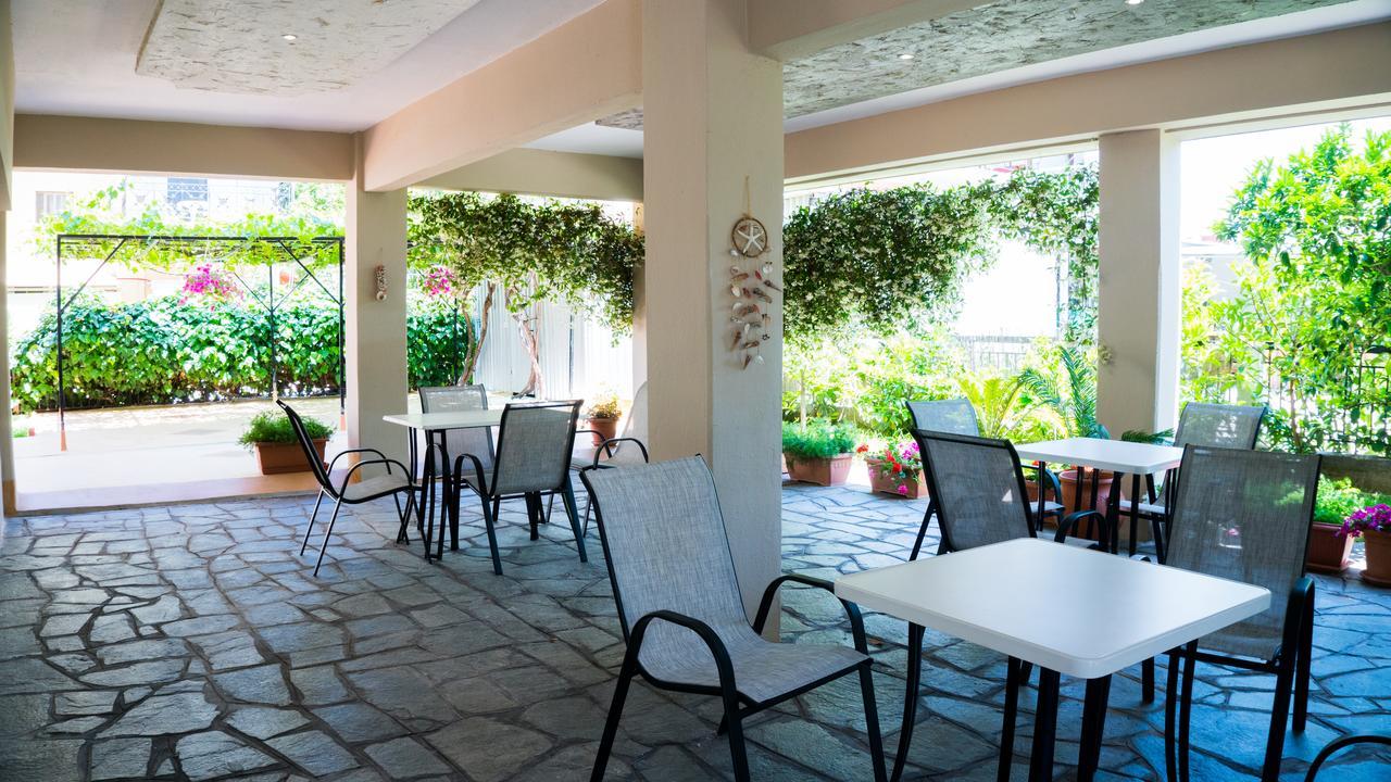 Milonas House Apartments Paralia Dionysiou Ngoại thất bức ảnh